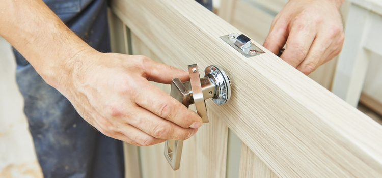 interior door repair Homeland